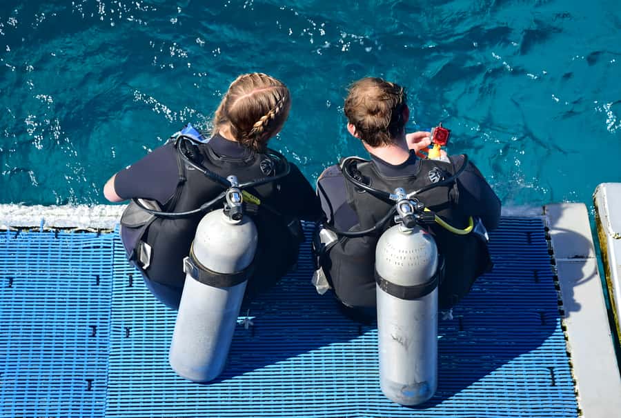Pattaya: Snorkeling or Beginner Scuba Diving Tour with lunch - Leaving Pattaya for the Open Sea