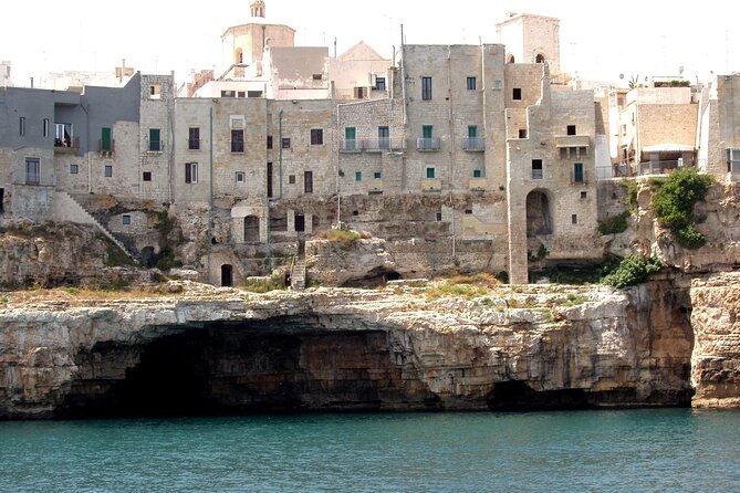 Polignano a Mare boat tour emotions, caves, diving and appetizers - What the aperitivo really includes