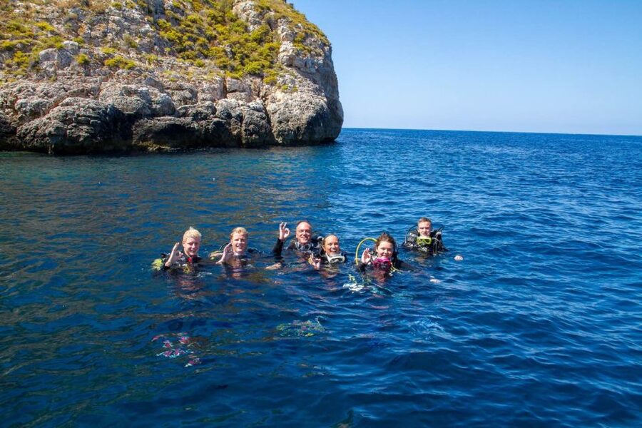 Santa Ponsa: Try Scuba Diving in a Marine Reserve - Who should book this experience