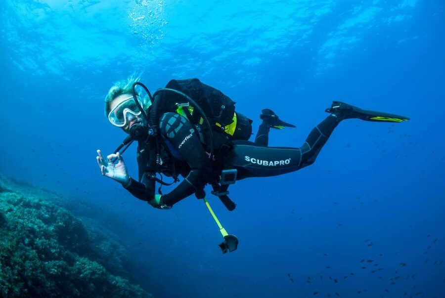 Santa Ponsa: Try Scuba Diving in a Marine Reserve - What to bring and what to skip