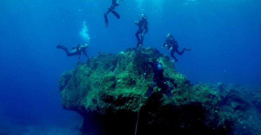 Santorini: Scuba Diving Experience for Beginners - What Happens Before You Enter the Water