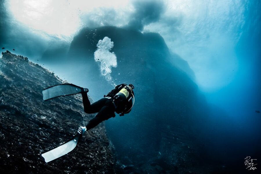 Scuba Diving Baptism in La Restinga - How the Small Group Changes the Experience