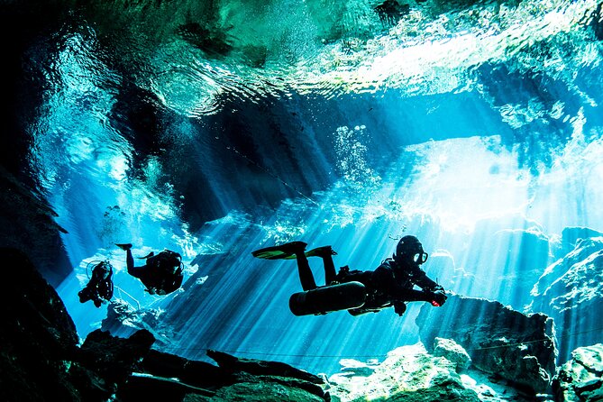 Scuba Diving in Cenote Kukulkan from Playa del Carmen - What the small group changes