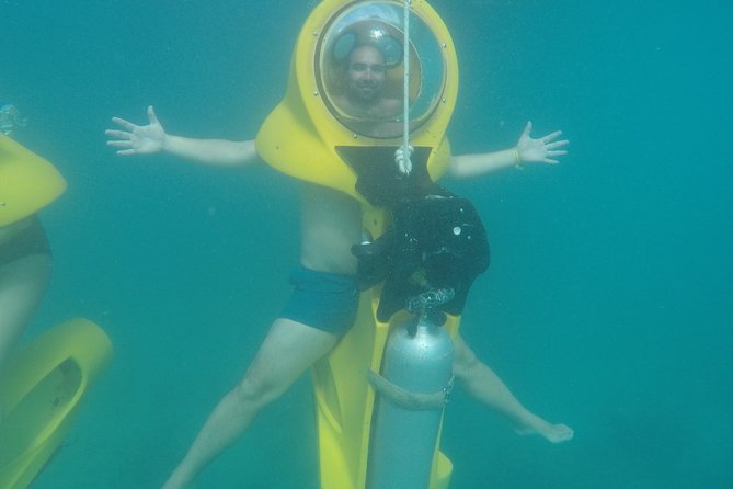 Scuba Doo - Diving Scooters in Punta Cana - Preparing for the scooter platform