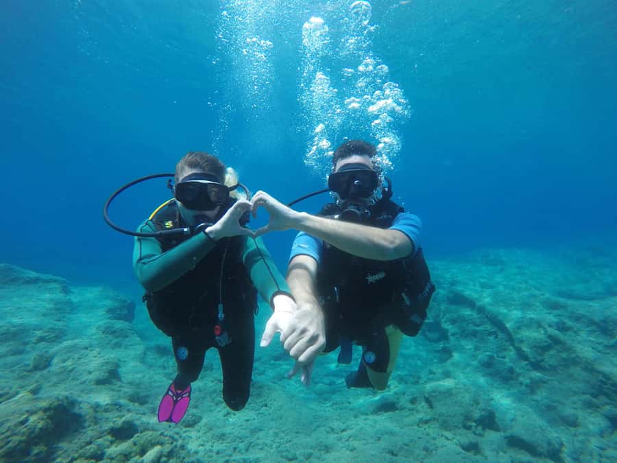 Sharm El-Sheikh: Guided Shore Scuba Diving at 2 Dives - FAQ