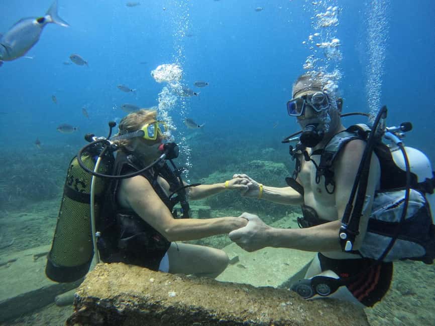 Side: Scuba Diving with Expert Diving Option - Standard or expert: choose the right option