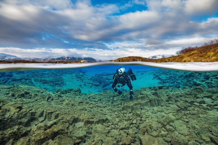 Silfra: Diving Between Tectonic Plates - Who should book this experience?