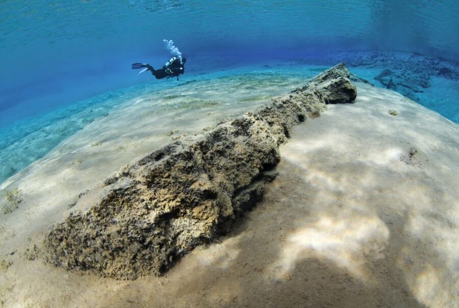 Silfra: Diving Between Tectonic Plates - Big Crack: the narrow opening point