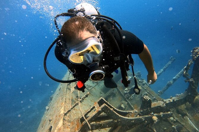 Take advantage of a half-day boat dive experience in Red sea of Aqaba. - Preparing for your first Red Sea scuba session