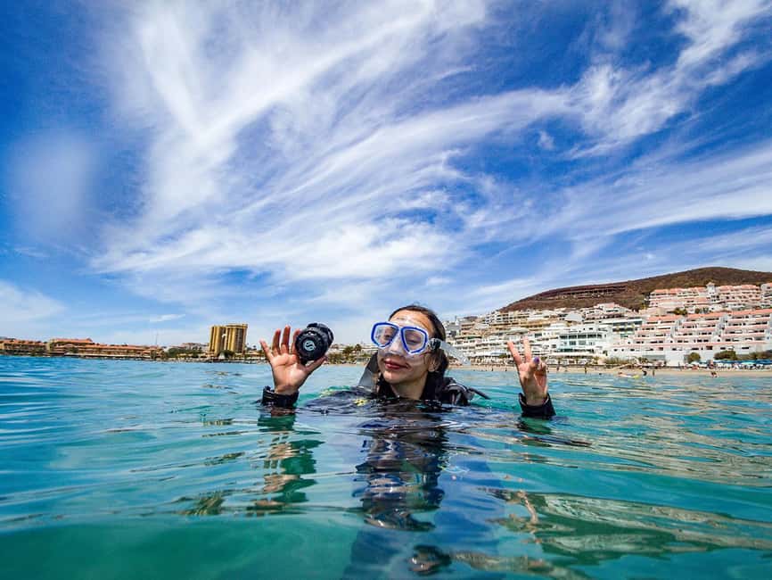 Tenerife: Beginner Scuba Dive Experience - Getting into the water at the local site