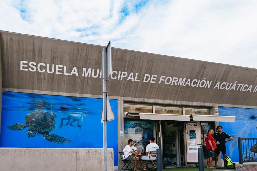 Tenerife: Scuba Diving Experience with Instructor and Gear - Photos, videos, and the post-water debrief