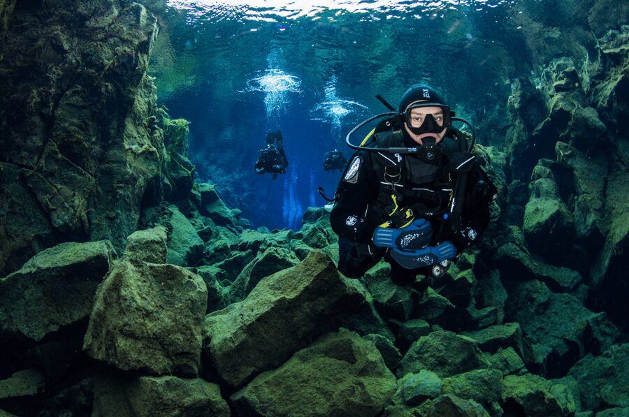 Thingvellir: Silfra Fissure Diving with Optional Pickup - Who should book this experience?