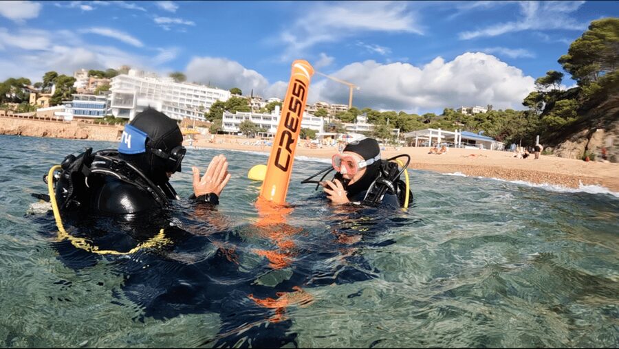 Tossa de Mar: PADI Scuba Diver Certification Course - Learning the equipment and underwater signals