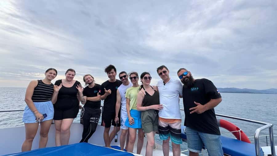 Try Scuba Diving in Racha Yai/noi: 2 Dives for Non-Certified - The one-hour break and lunch on board