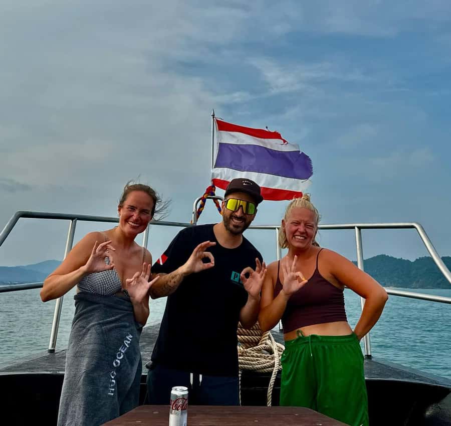 Try Scuba Diving in Racha Yai/noi: 3 Dives for Non-Certified - Is $189 Good Value for a Ten-Hour Day?