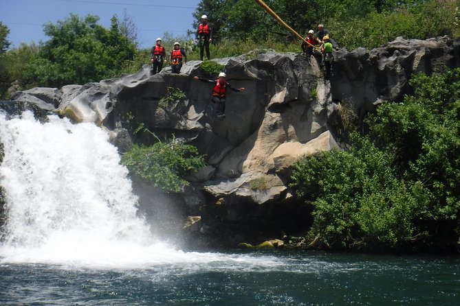 TuffAlcantara - dives, slides and lots of fun in the Alcantara river - How the jumps, slides, and pools work