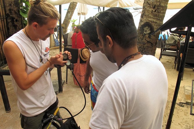 WaterColors - Discover Scuba Diving in Boracay - Starting near Willy’s Rock on White Beach
