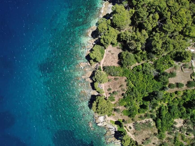 Zadar: 3 Islands Speedboat Tour with Drinks and Diving - What the small boat changes